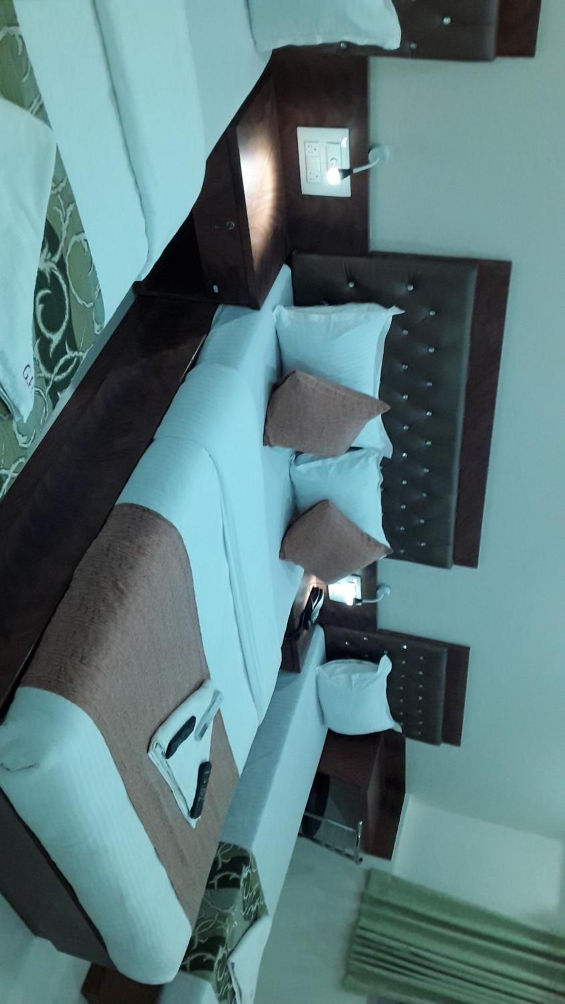 Hotel Golden Hayyath Inn Mumbai Dış mekan fotoğraf