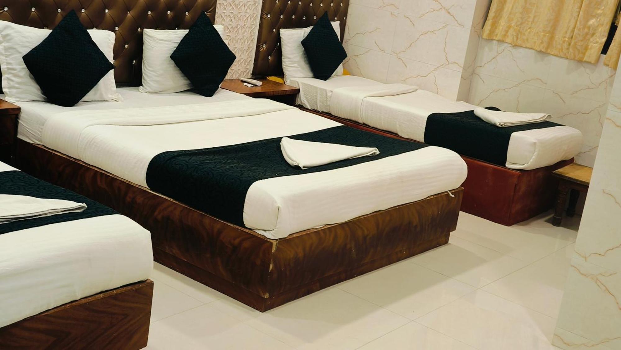 Hotel Golden Hayyath Inn Mumbai Dış mekan fotoğraf